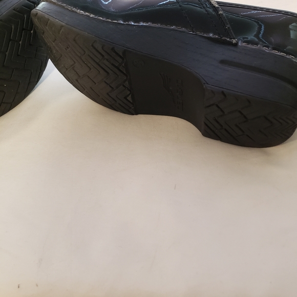 Women's Dansko Professional Clogs. Blk 8.5. - Picture 4 of 7